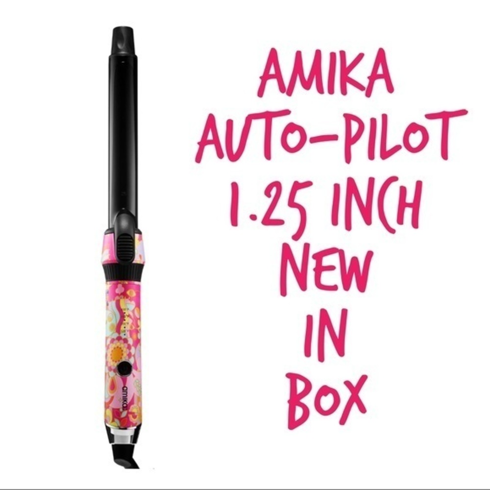 Amika Auto Pilot 1.25 inch barrel New In Box fuchsia retro print
